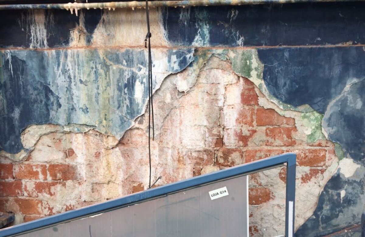 EXCLUSIV / FOTO & VIDEO Imagini deplorabile! Banca a deschis arena BNR pentru presă » Vrea să o cedeze sportului și invită guvernul să ofere o soluție legală!