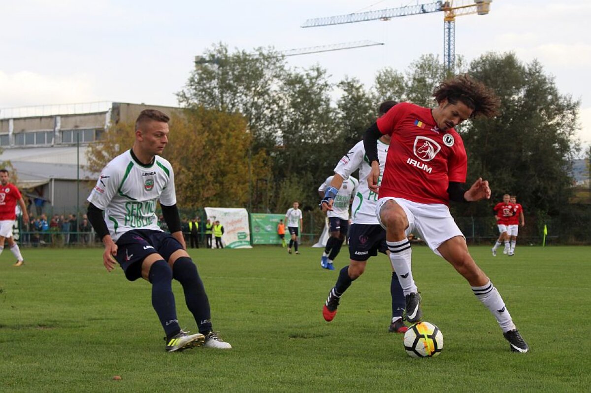 FOTO Corespondență de la Cluj-Napoca » Sănătatea a "virusat" Universitatea lui Falub! Meci încins în "derbiul mic" al Clujului