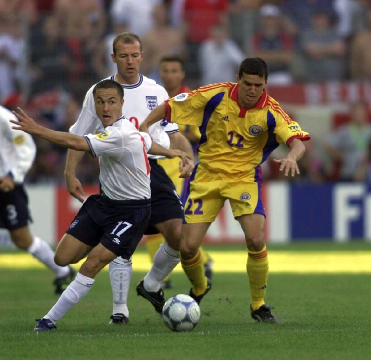 SPECIAL GSP 20 de fotografii cu Contra în prim-plan: comentariu cu comentariu, ce spune selecționerul despre ultimii 20 ani ai naționalei!