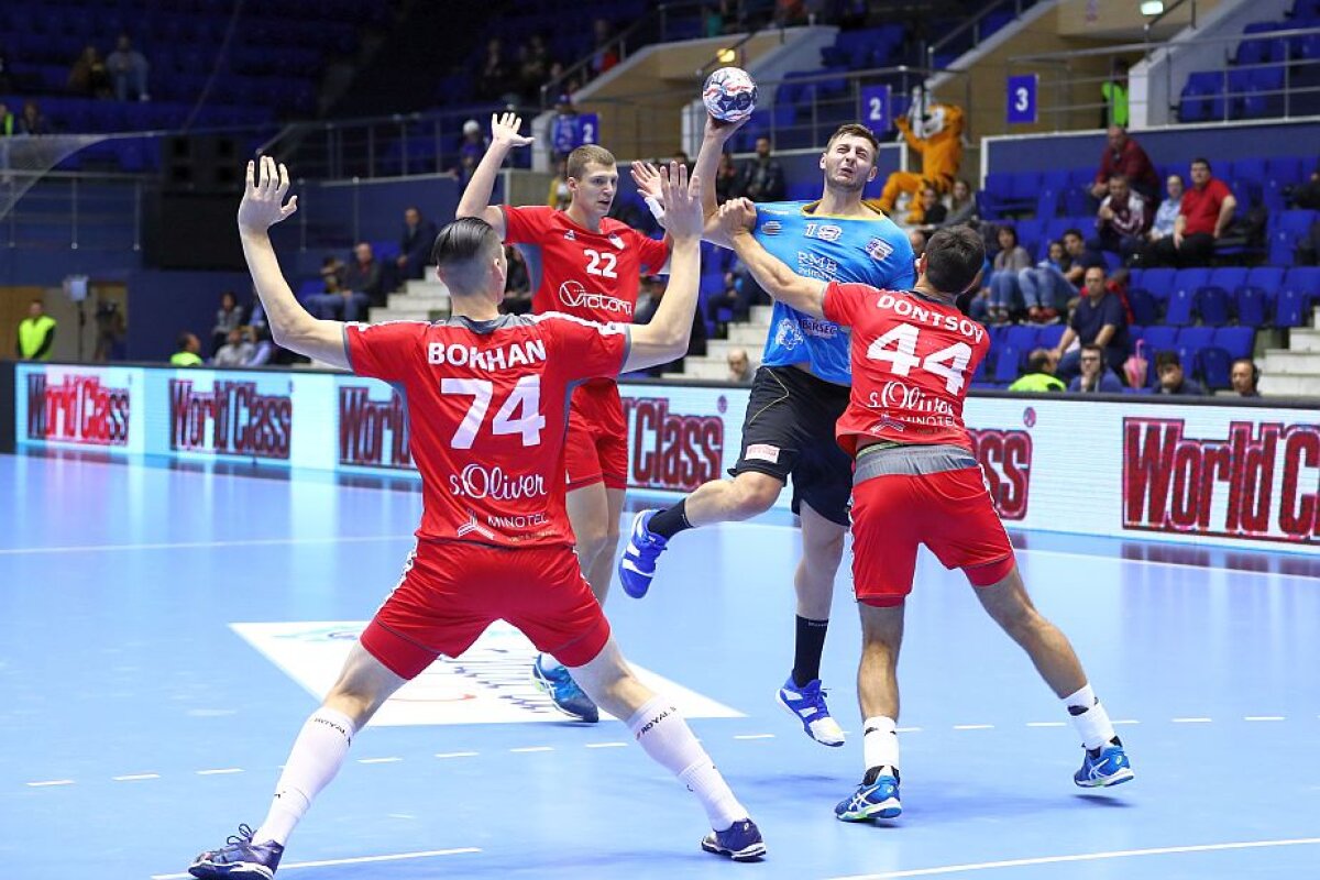 GALERIE FOTO Adio, calificare! Înfrângere dezamăgitoare a băieților de la CSM București » Noul antrenor dă vina pe fostul tehnician