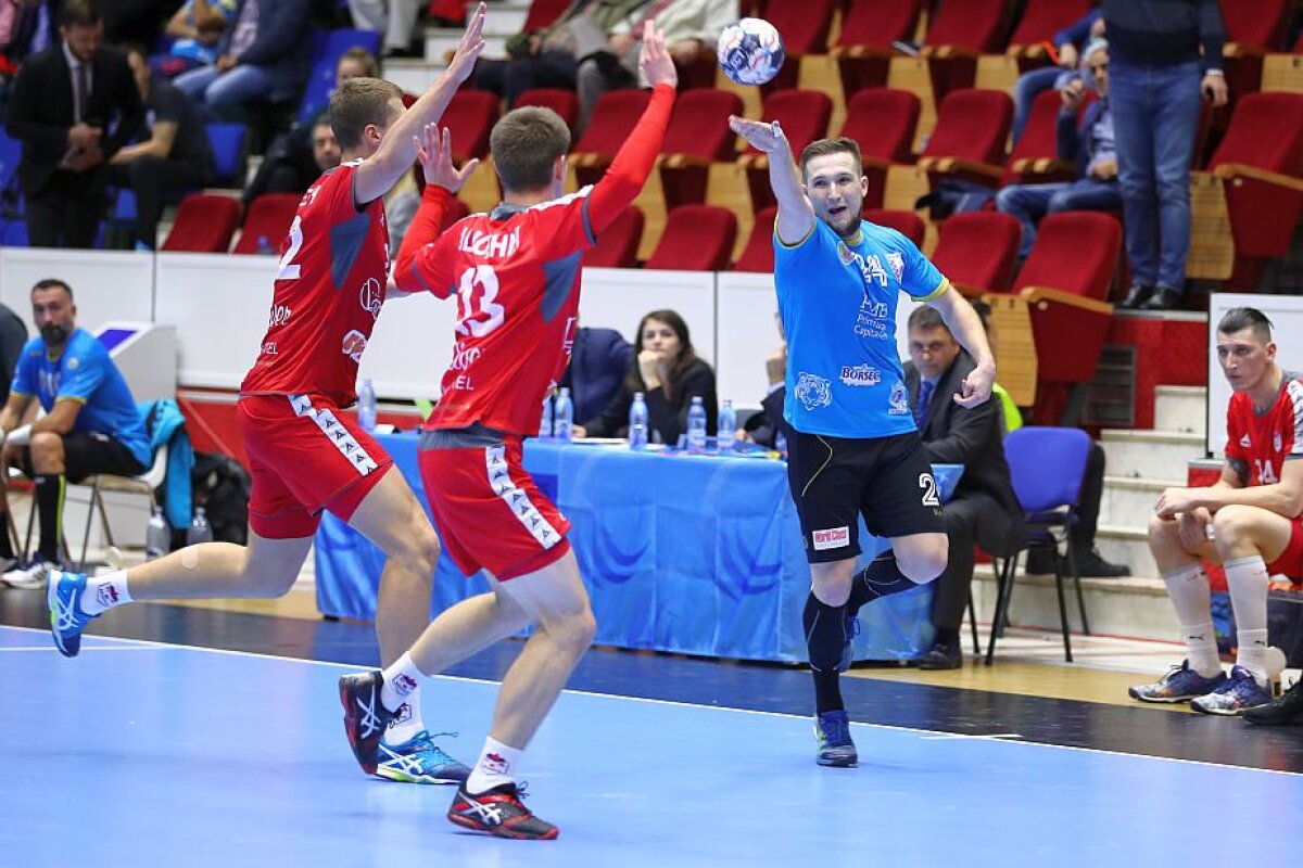 GALERIE FOTO Adio, calificare! Înfrângere dezamăgitoare a băieților de la CSM București » Noul antrenor dă vina pe fostul tehnician