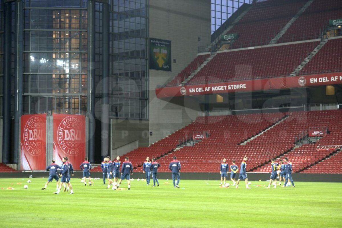 VIDEO + FOTO Antrenament cu "public" pentru tricolori în Danemarca » Ce le-a pregătit Contra jucătorilor și cine a fost în tribune