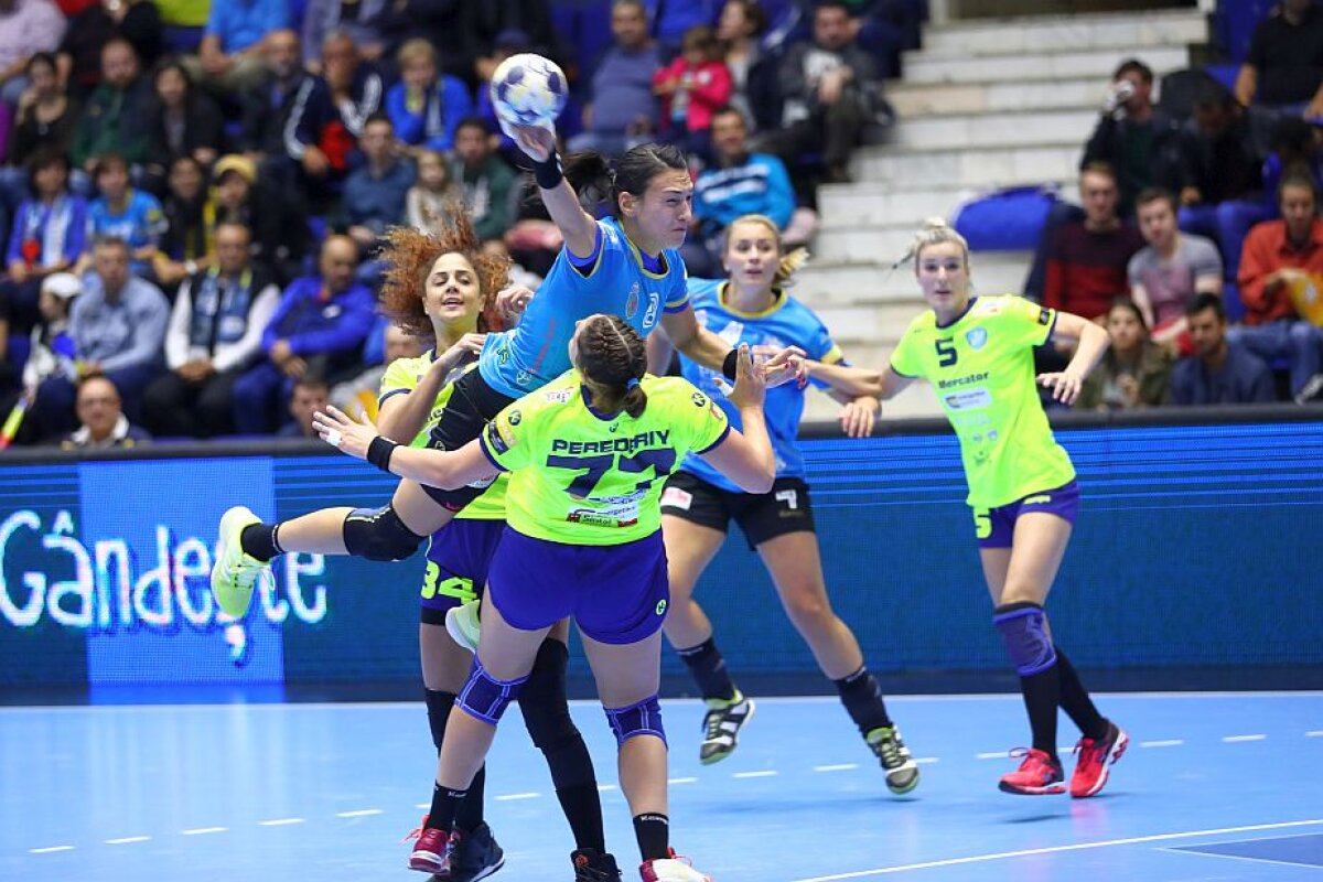 FOTO+VIDEO Demonstrație de forță a fetelor de la CSM București, în primul meci din Liga Campionilor