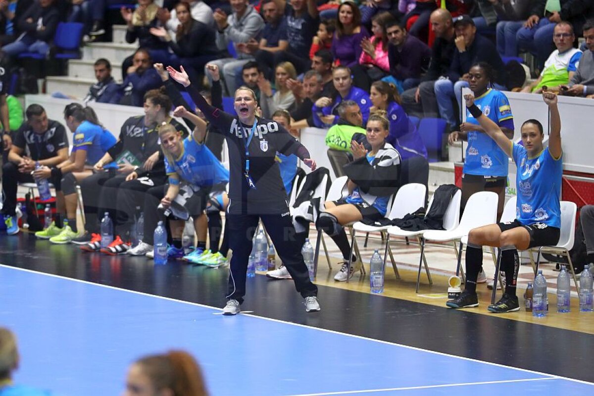 FOTO+VIDEO Demonstrație de forță a fetelor de la CSM București, în primul meci din Liga Campionilor