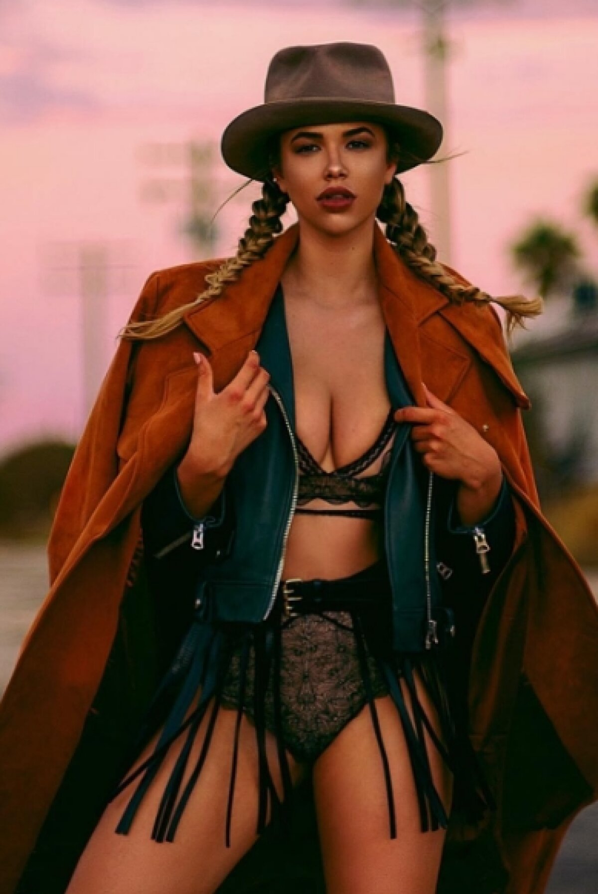 FOTO Frumusețea de peste Ocean » Inima ei bate pentru Dodgers!