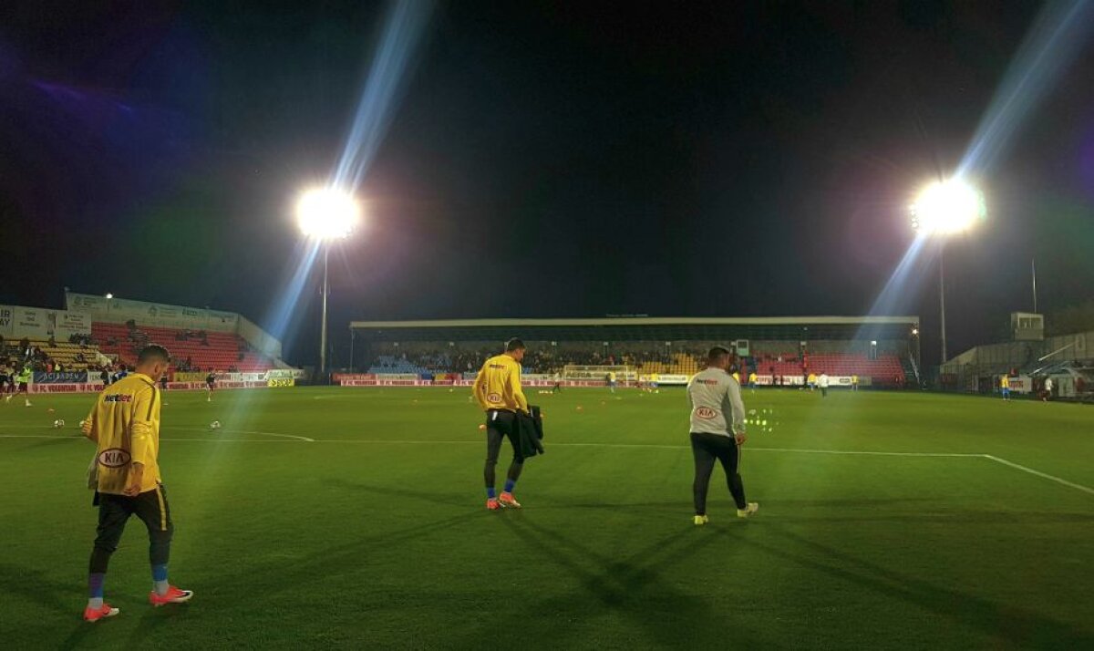 FOTO + VIDEO » Claudio Catenaccio » Niculescu e noul Cârțu din campionat, un fanatic al organizării defensive care a reușit s-o încurce și pe FCSB cu zidul pe care l-a ridicat