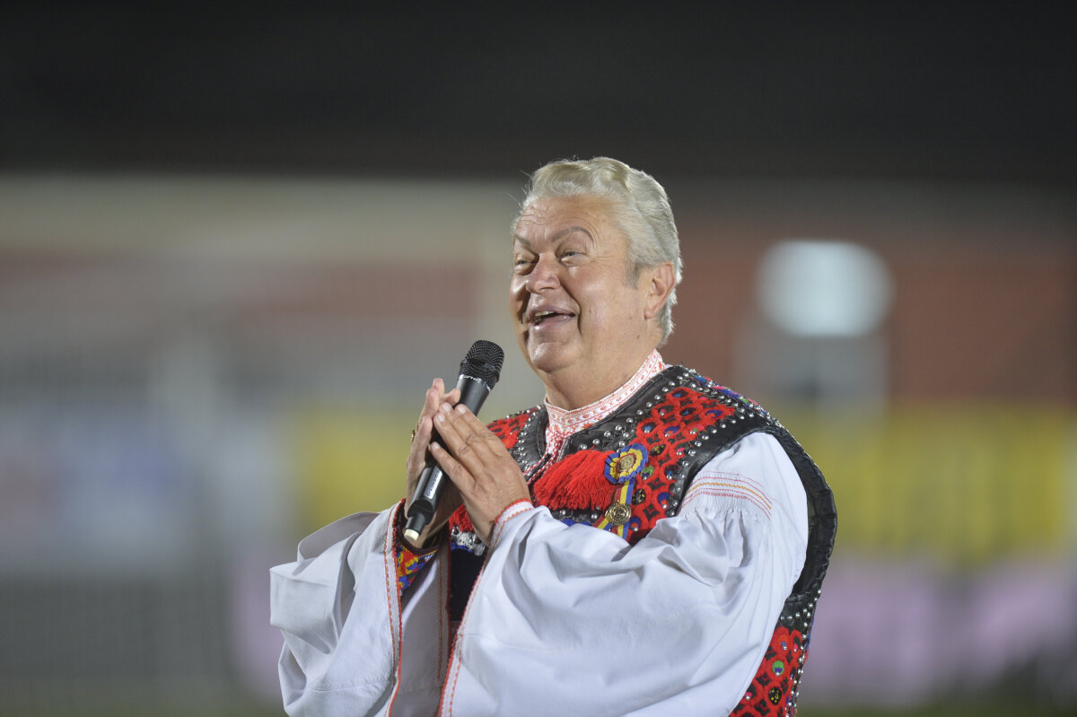 FOTO + VIDEO » Claudio Catenaccio » Niculescu e noul Cârțu din campionat, un fanatic al organizării defensive care a reușit s-o încurce și pe FCSB cu zidul pe care l-a ridicat