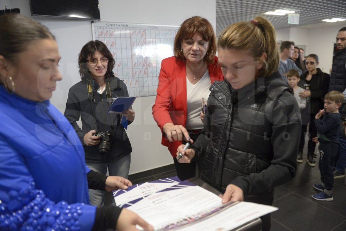 GALERIE FOTO Imagini inedite cu Simona Halep pe gheața patinoarului lui Ion Țiriac 