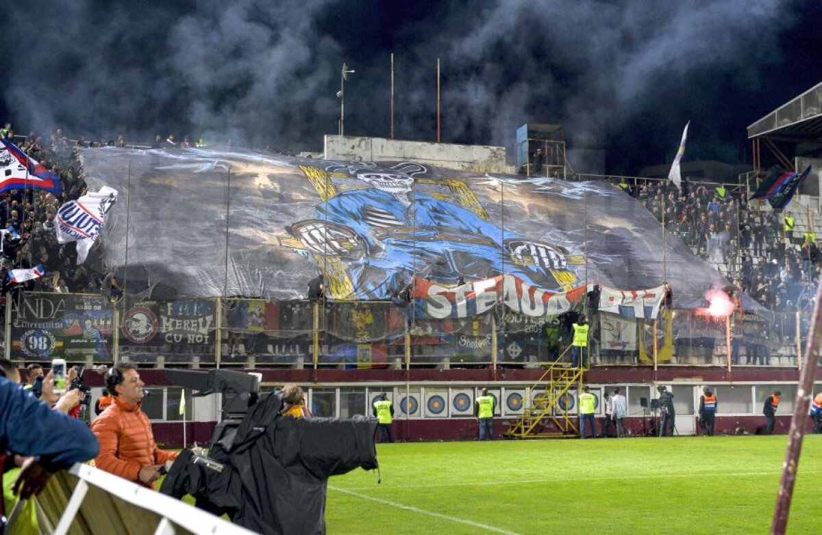 GALERIE FOTO Atunci când suporterii reînvie tradiția » 11.000 de oameni au creat o atmosferă incendiară la marele derby Rapid - Steaua, 1-1 
