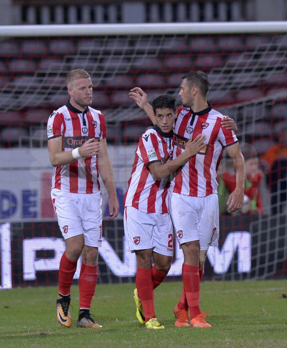 VIDEO+FOTO Descătușare după chin » Dinamo a făcut scor cu Juventus, 3-0, după ce ilfovenii au irosit un penalty la 0-0
