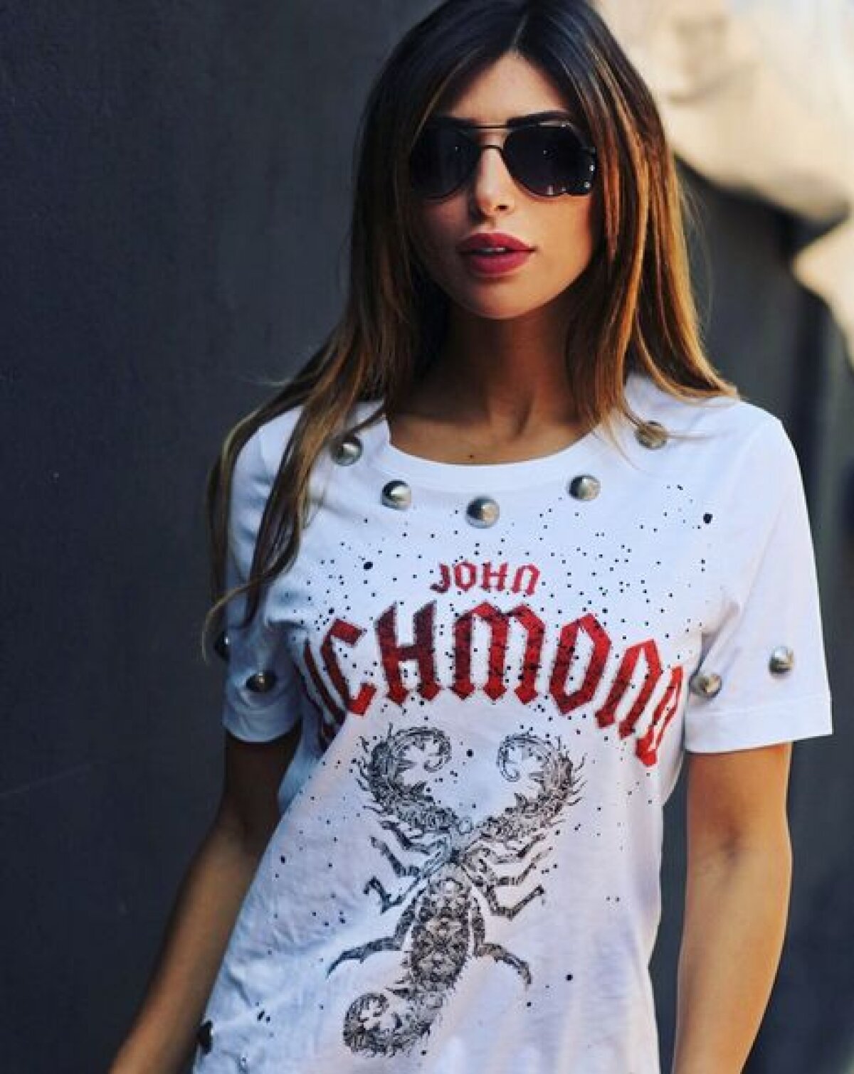 FOTO Mila înfuriată » Cea mai mare fană a Milanului suferă după eșecul cu Inter din Derby della Madonnnina, 2-3