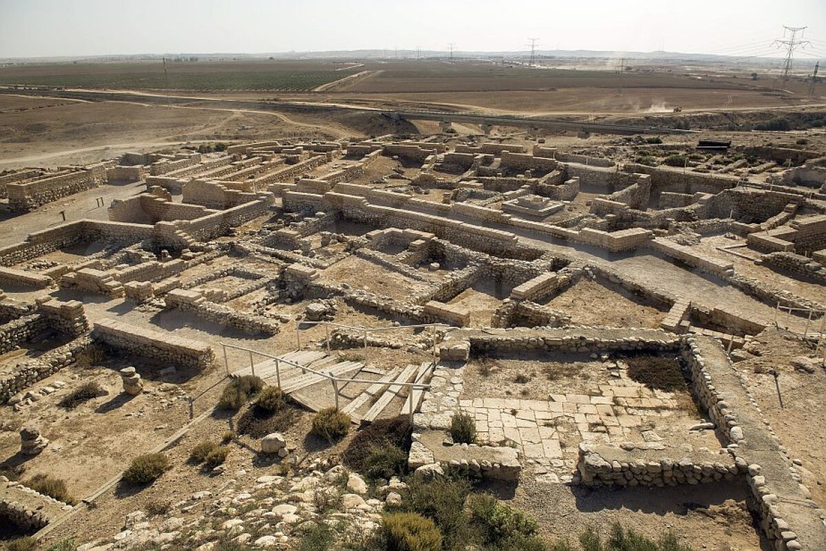 GALERIE FOTO Reportaj GSP în mijlocul deşertului, din Beer Sheva » FCSB joacă azi la 5 kilometri de "armata șopârlelor"