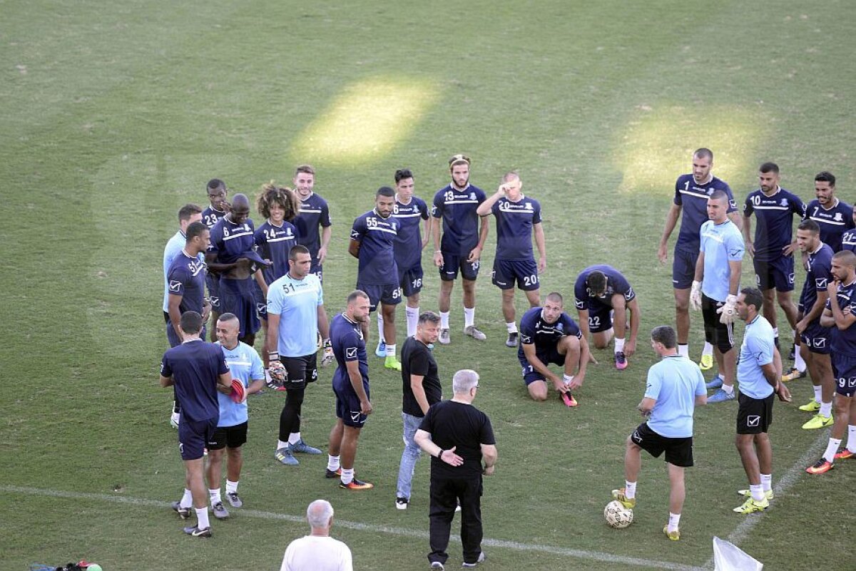 Stanciu, Napoleon și templierii » Poveştile preşedintelui român din oraşul desprins dintr-un roman de Dan Brown