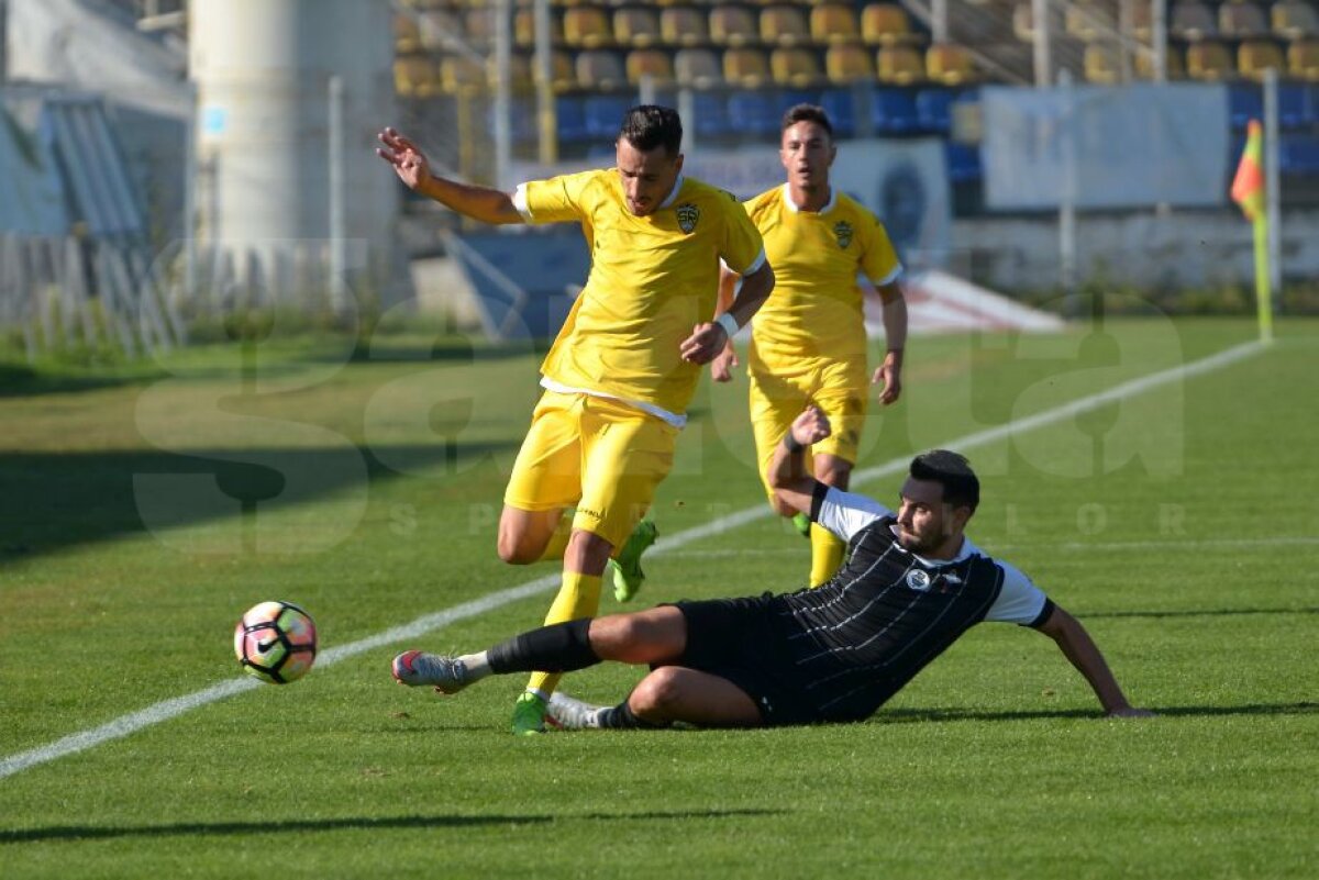 GALERIE FOTO Brașovul a respirat din nou fotbal! ASR-ul a câștigat duelul de tradiție cu Colțea, scor 2-1 