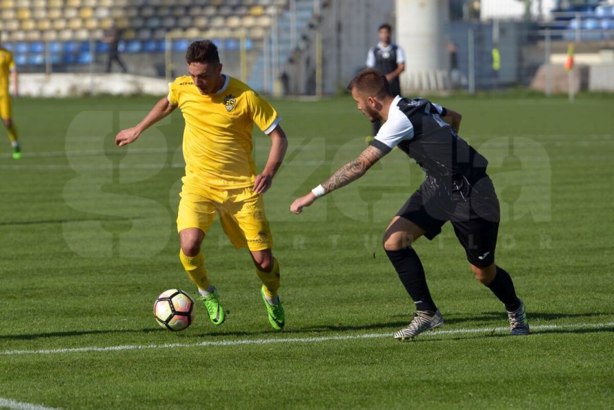 GALERIE FOTO Brașovul a respirat din nou fotbal! ASR-ul a câștigat duelul de tradiție cu Colțea, scor 2-1 