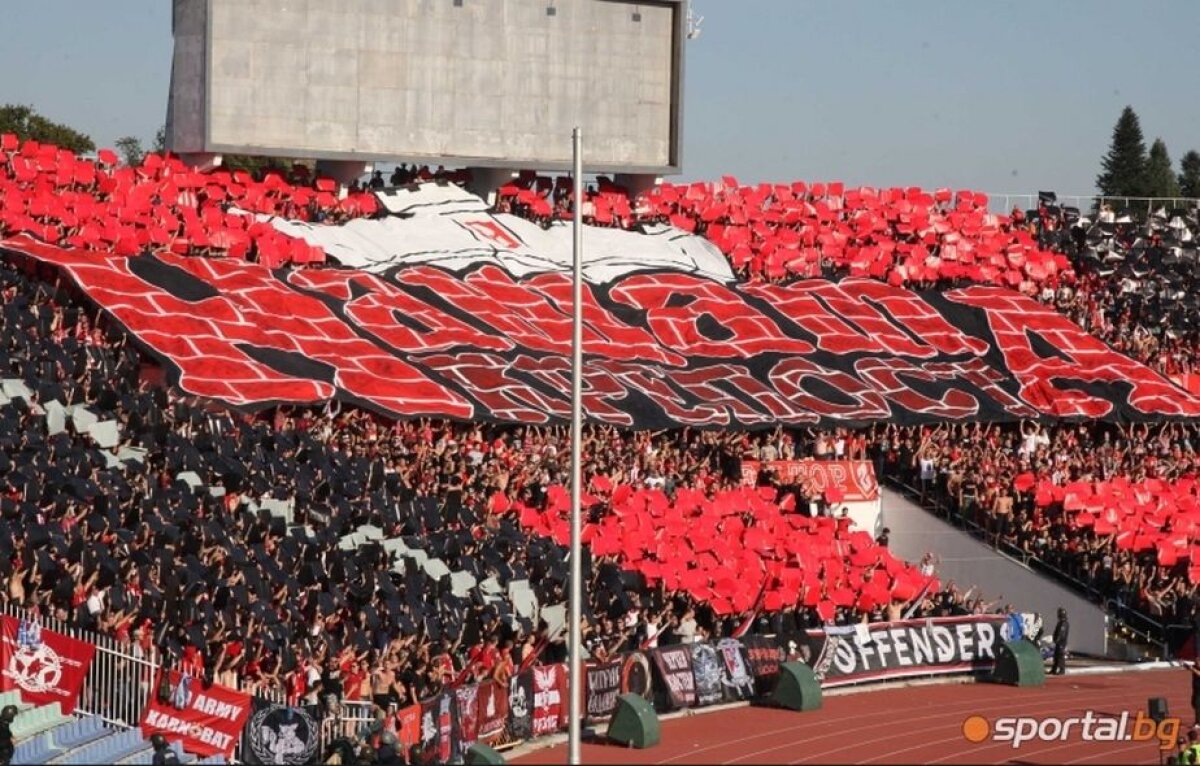 VIDEO + FOTO » Două galerii fantastice » Atmosferă incredibilă la derby-ul Bulgariei, cu 30.000 de oameni în tribune