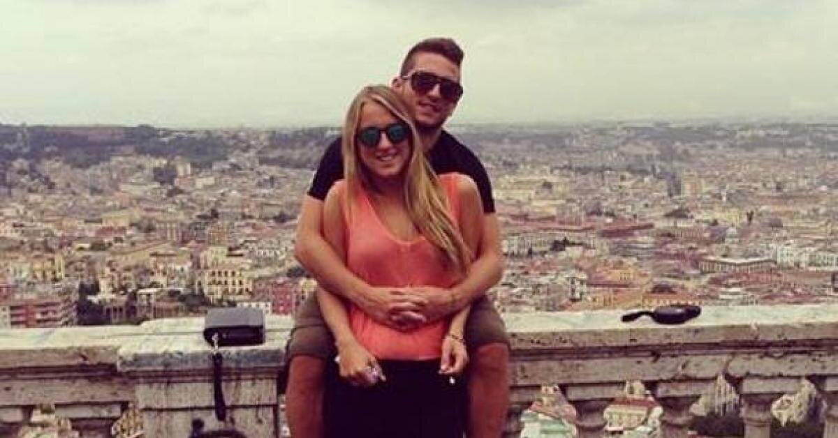 FOTO O iubită spectaculoasă » Soția lui Dries Mertens, fără inhibiții: ”Îmi place să o fac așa”