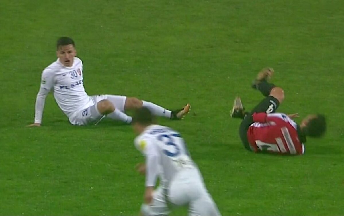 UPDATE Doi fotbaliști eliminați în FC Botoșani - Dinamo! Feșnic a arătat direct cartonașul roșu