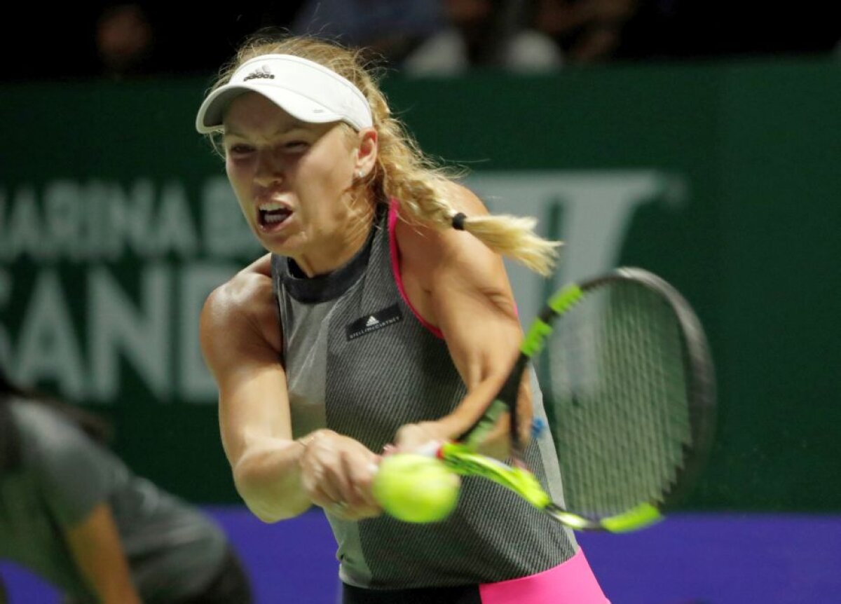 SIMONA HALEP - CAROLINE WOZNIACKI // VIDEO + FOTO Dezastru pentru jucătoarea noastră » A fost spulberată într-o oră, după ce a câștigat doar 2 game-uri