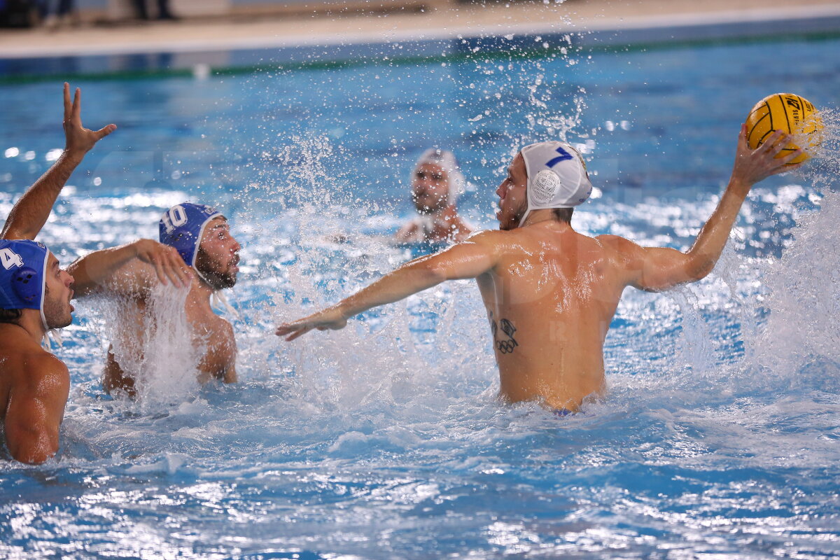 FOTO + VIDEO Înfrângere clară pentru Steaua în primul meci din Liga Campionilor la polo