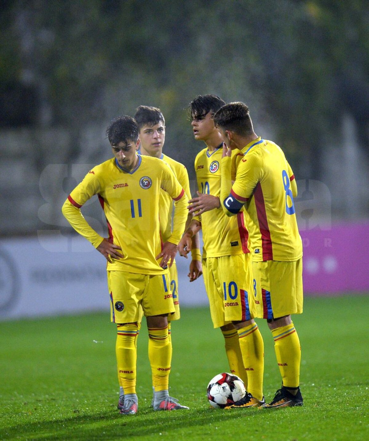 GALERIE FOTO Nu mai există "naționale" mici? :) Am făcut 0-0 cu Luxemburg! "Naționala" U17 poate rata calificarea la turneul de elită