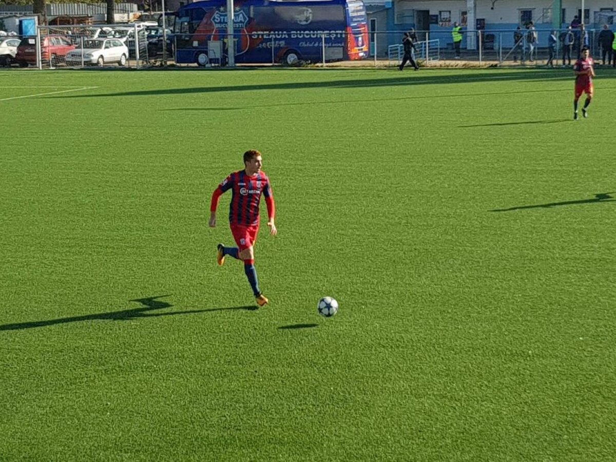  VIDEO + FOTO Sărbătoare pe Intrarea Vrabiei » CSA Steaua câștigă și urcă din nou pe prima poziție a clasamentului! Spectator-surpriză la meci