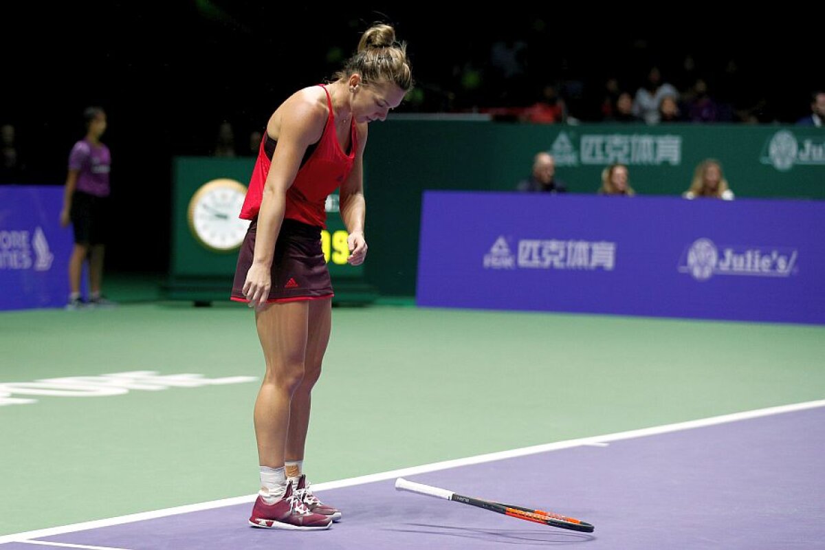 SIMONA HALEP - ELINA SVITOLINA //  FOTO+VIDEO » Adio, 2017 » Doborâtă de presiune, Simona Halep este OUT de la Turneul Campioanelor