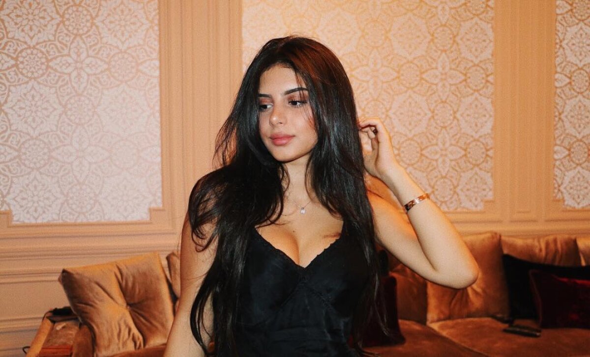 GALERIE FOTO Maria Taktouk, superba fiică vitregă a lui Fabregas, face senzație pe Instagram cu fotografiile în care apare alături de mijlocaș