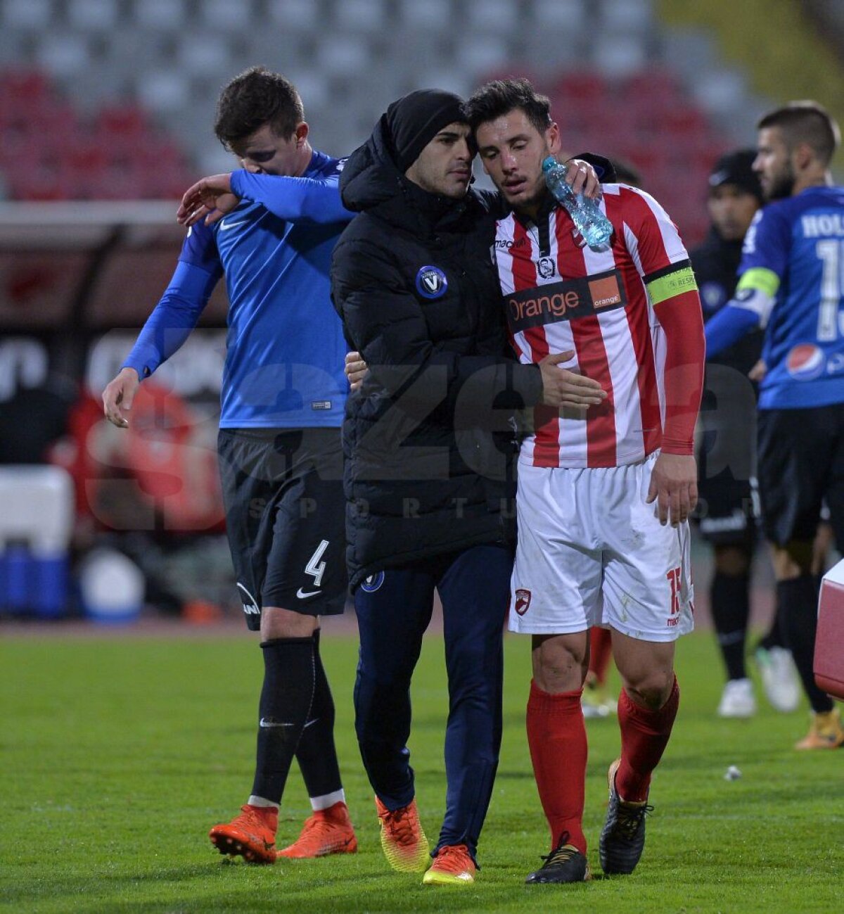 VIDEO+FOTO Dinamo, uită-te, se apropie Liga B! Trupa lui Miriuță a fost masacrată de Viitorul în "Ștefan cel Mare", 0-4, și se afundă în play-out!