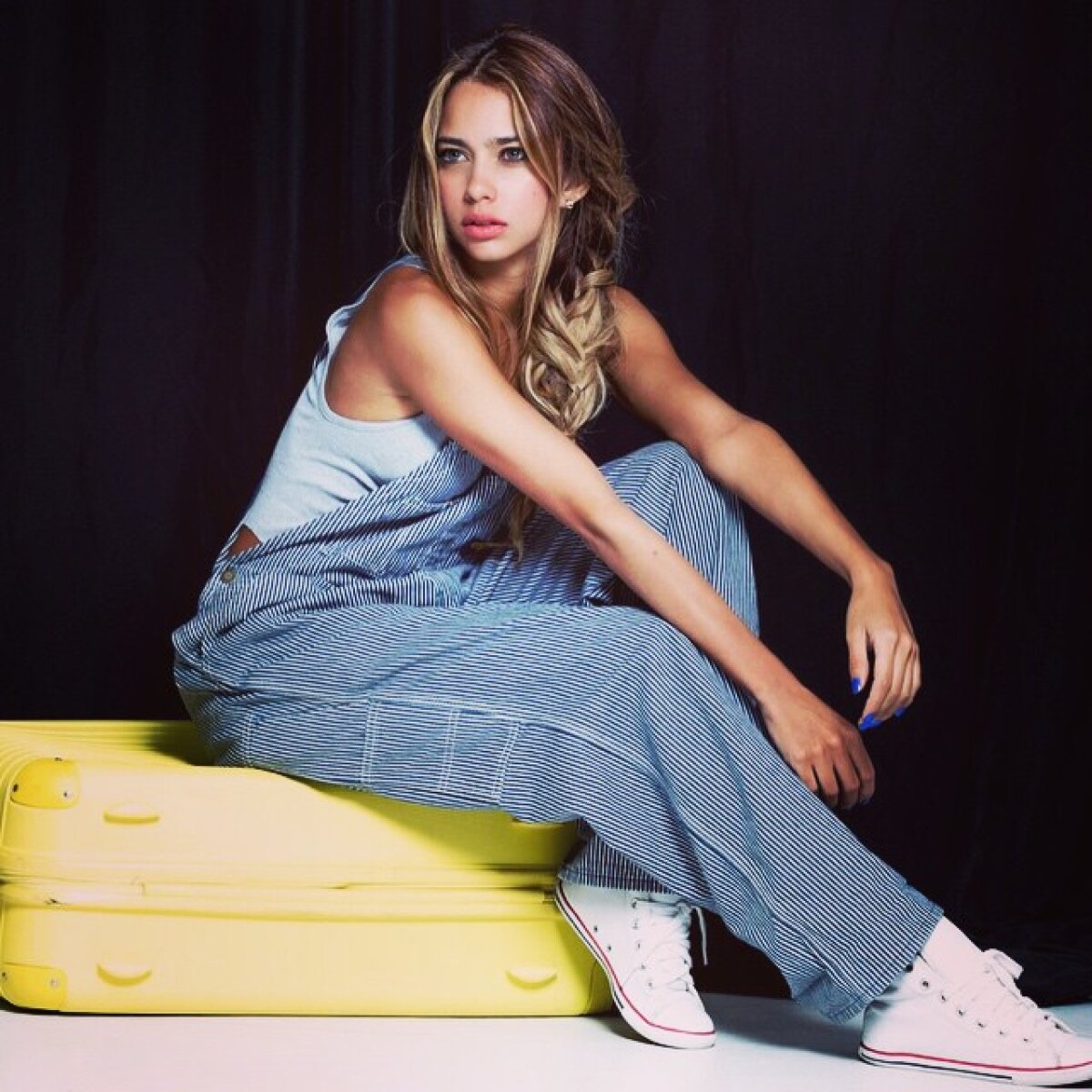 FOTO Avocata sexy adoră fotbalul » Catalina e inteligentă și impresionează prin frumusețea sa exotică