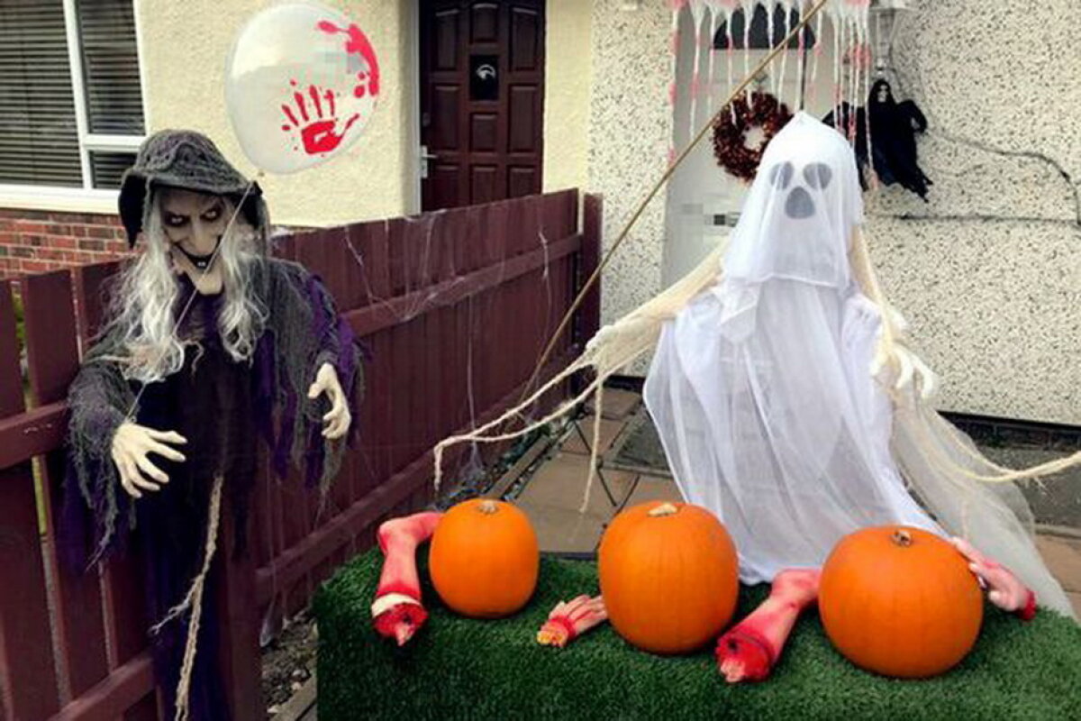 FOTO O mamă, acuzată că a avut decorațiuni prea înfricoșătoare de Halloween