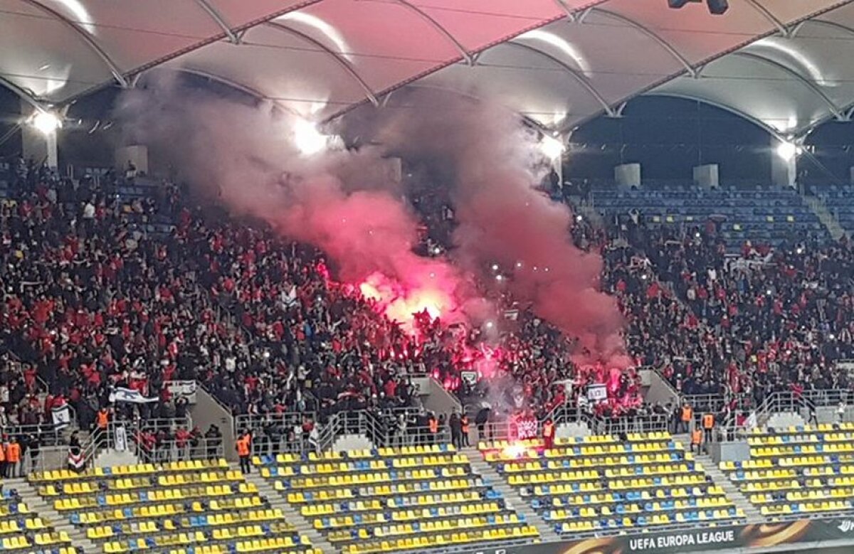 VIDEO + FOTO Surpriză în tribunele Arenei Naţionale! Israelienii au aprins torţe şi au scandat numele lui Dinamo