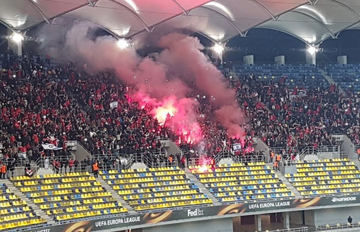 VIDEO + FOTO Surpriză în tribunele Arenei Naţionale! Israelienii au aprins torţe şi au scandat numele lui Dinamo