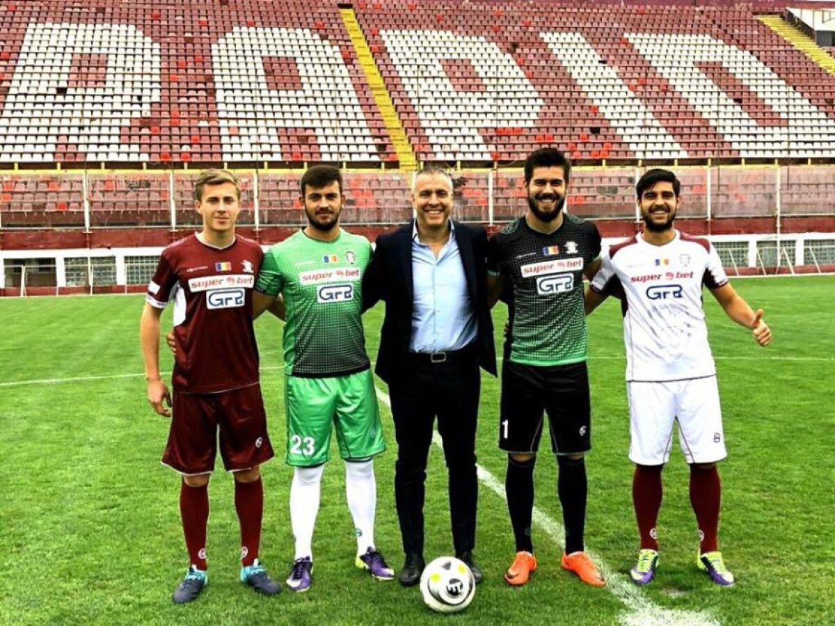 VIDEO+FOTO Rapidul are un nou echipament » Pancu: "E un vis împlinit pentru mine"