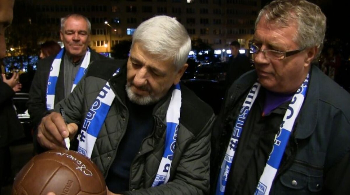 VIDEO + FOTO Imagini memorabile de la superevenimentul de la Sala Palatului! Cenaclul Flacăra și legendele Universității Craiova au interpretat împreună "Cântec pentru Oltenia"