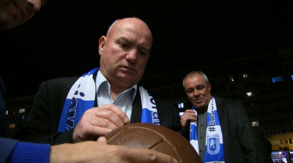 VIDEO + FOTO Imagini memorabile de la superevenimentul de la Sala Palatului! Cenaclul Flacăra și legendele Universității Craiova au interpretat împreună "Cântec pentru Oltenia"