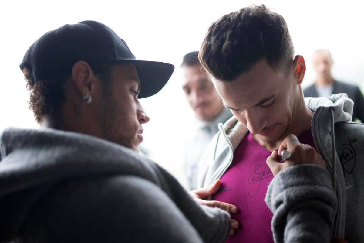 VIDEO+FOTO Neymar s-a pozat cu steagul României » Povestea din spatele imaginilor inedite