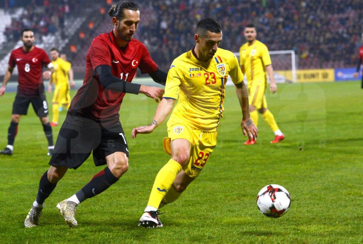 FOTO Tiki-taka România! Fază-spectacol reușită de fotbaliștii lui Contra în prima repriză