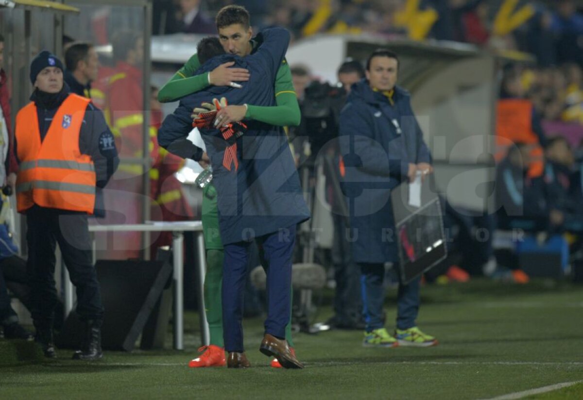 VIDEO+FOTO Idee de 10! România s-a distrat la Cluj cu Turcia lui Lucescu: "dublă" Grozav, "decarul" reinventat de Contra