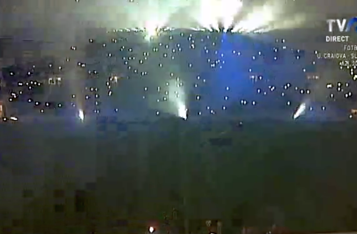 FOTO + VIDEO "Lei" doar în tribune » CSU Craiova a fost umilită la inaugurarea noului "Ion Oblemenco"