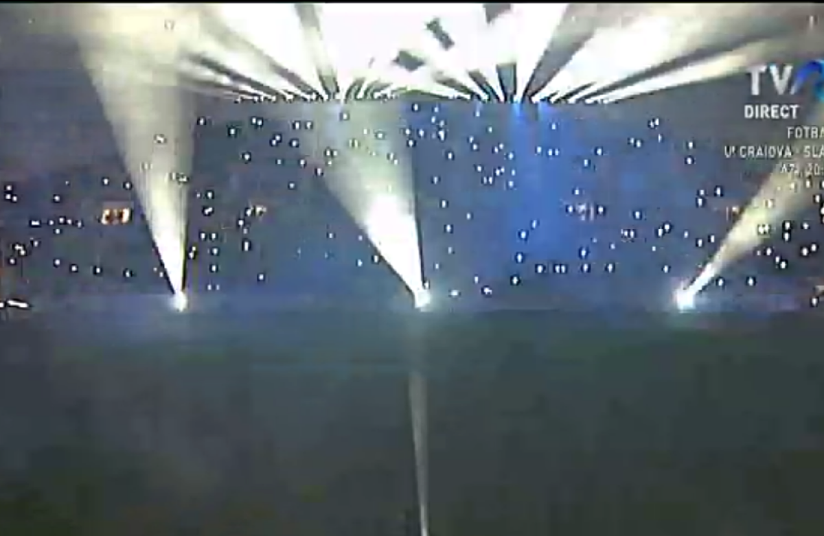 FOTO + VIDEO "Lei" doar în tribune » CSU Craiova a fost umilită la inaugurarea noului "Ion Oblemenco"