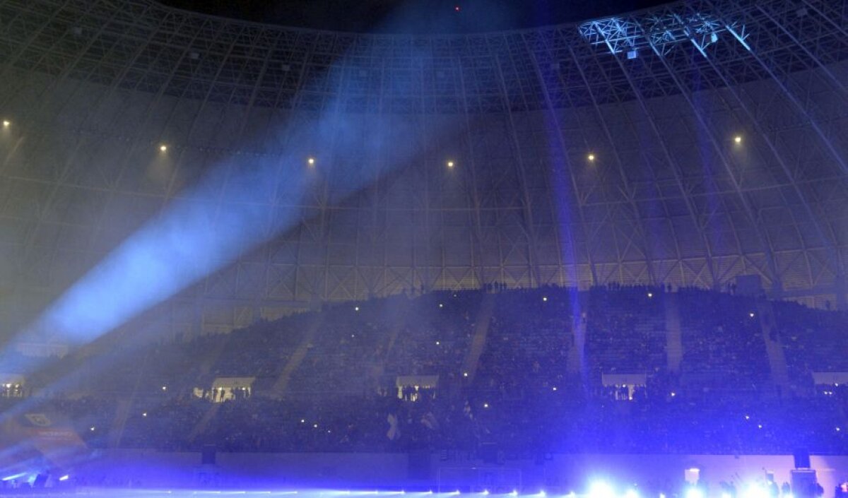 FOTO + VIDEO "Lei" doar în tribune » CSU Craiova a fost umilită la inaugurarea noului "Ion Oblemenco"