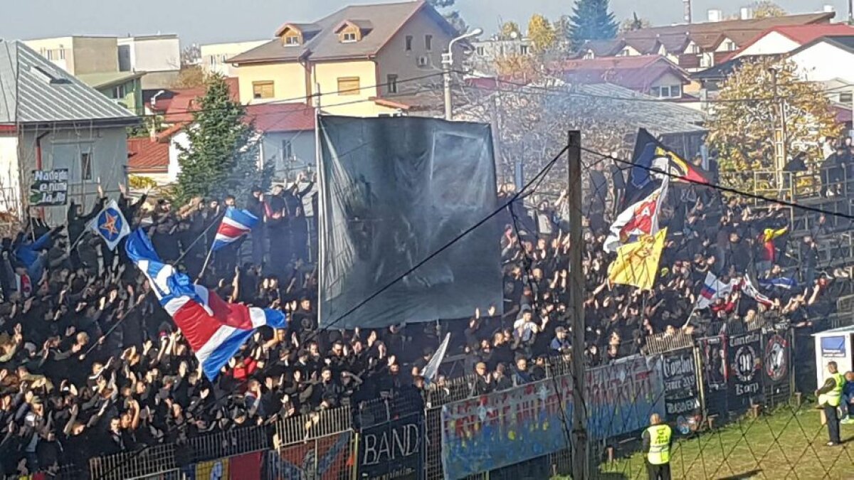 FOTO Game, set, Steaua! Roș-albaștrii s-au distrat în derby-ul cu Carmen și s-au apropiat la 3 puncte de Academia Rapid » Noul idol al roș-albaștrilor a marcat 4 goluri