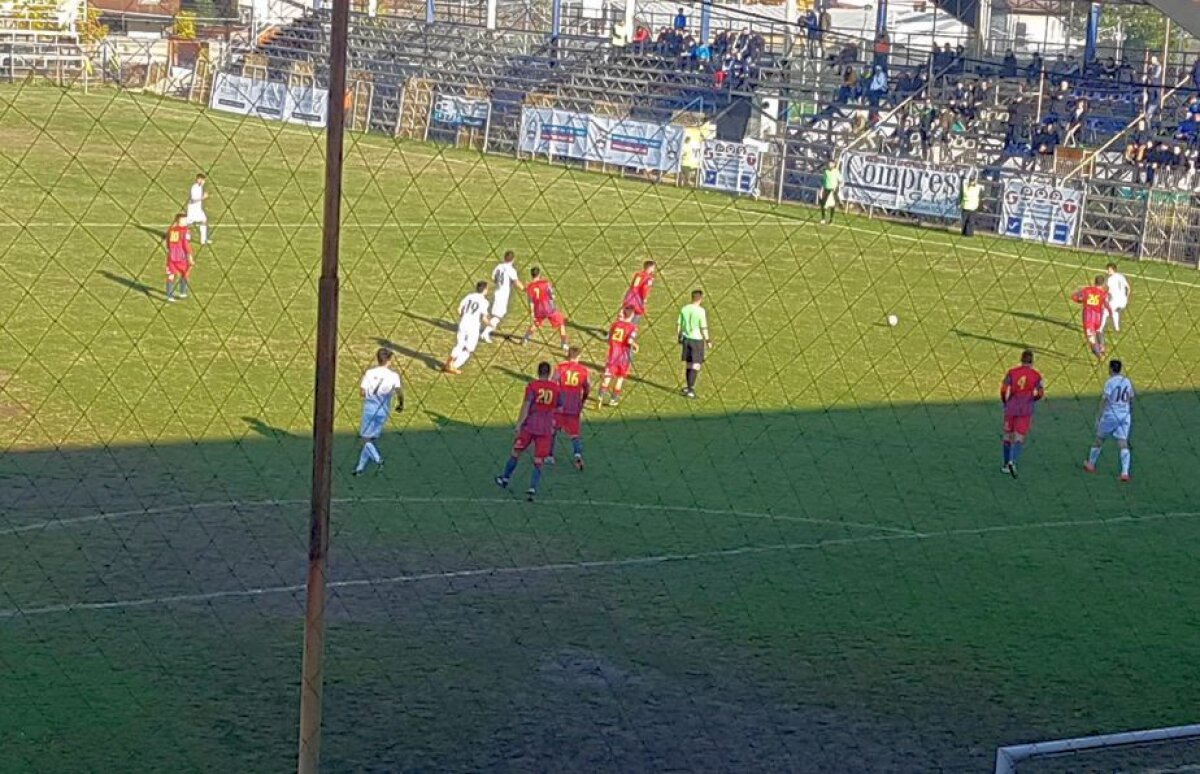 FOTO Game, set, Steaua! Roș-albaștrii s-au distrat în derby-ul cu Carmen și s-au apropiat la 3 puncte de Academia Rapid » Noul idol al roș-albaștrilor a marcat 4 goluri