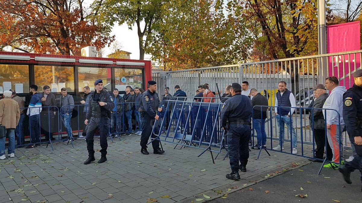 FOTO Interes crescut pentru amicalul dintre România și Olanda » Suporterii tricolori au luat cu asalt casele Arenei Naționale