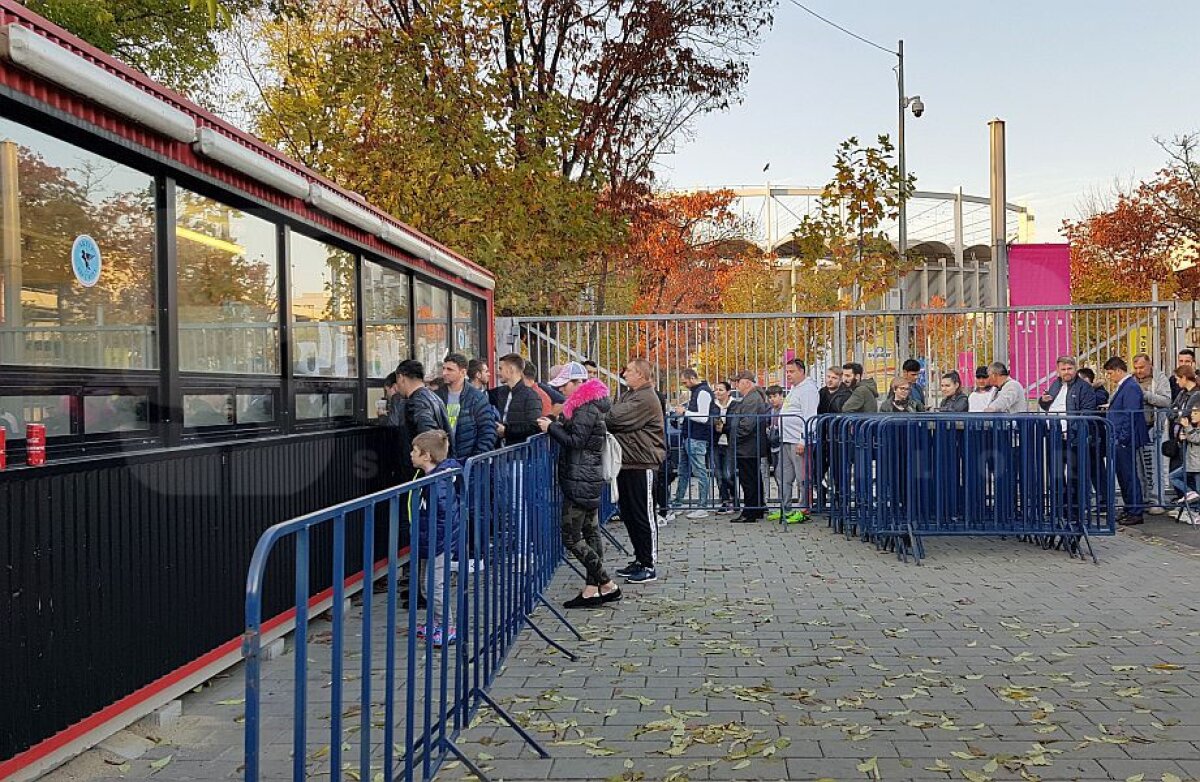 FOTO Interes crescut pentru amicalul dintre România și Olanda » Suporterii tricolori au luat cu asalt casele Arenei Naționale