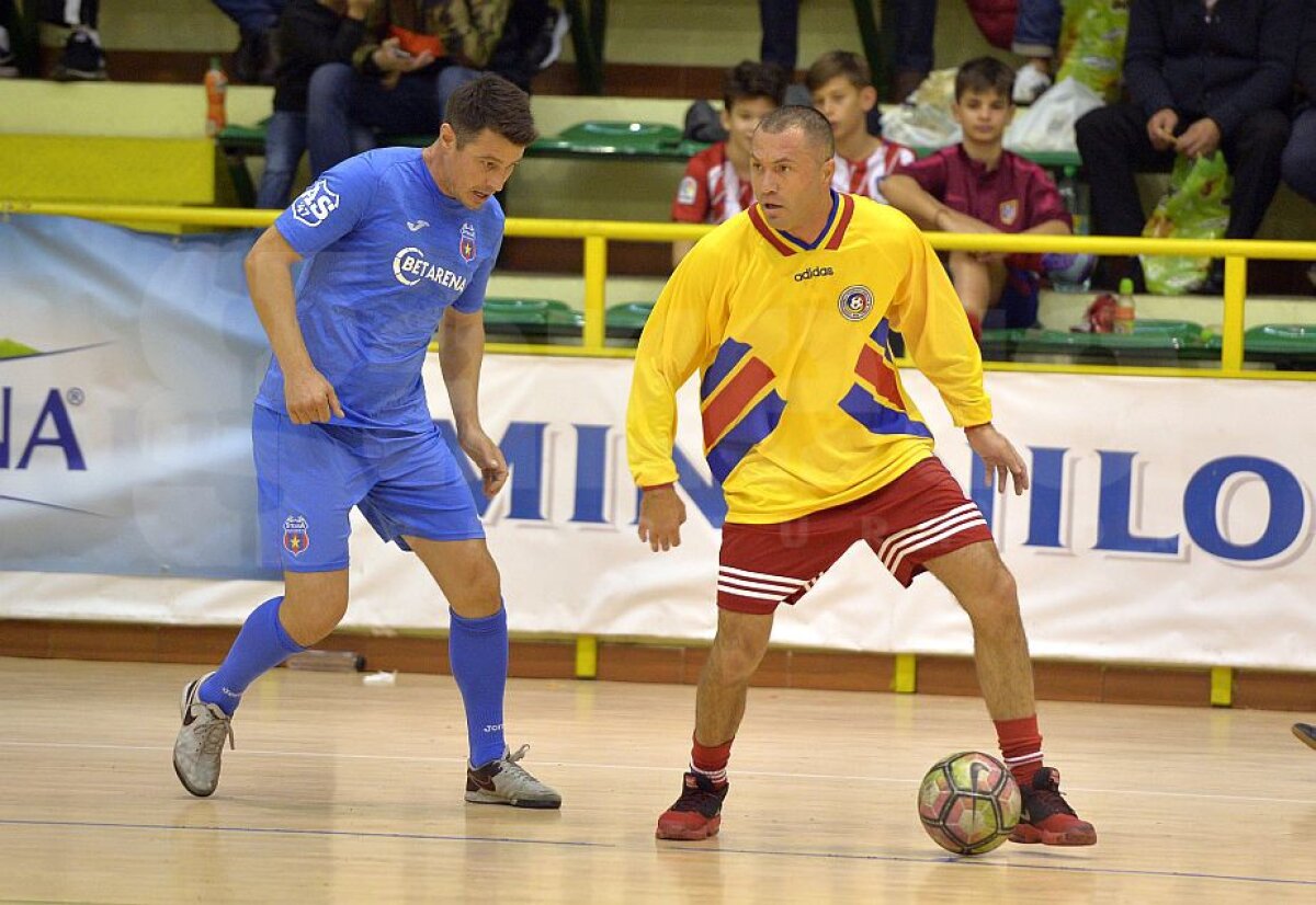 FOTO+VIDEO Adi Ilie, Gică Popescu şi Bogdan Stelea, reuniţi la meciul jucat în memoria lui Didi Prodan » Care a fost scorul final al confruntării Steaua '96 - România '96
