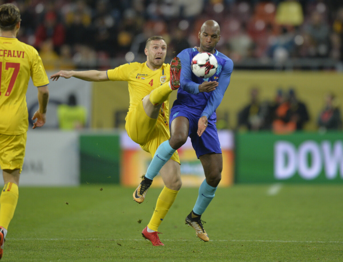 VIDEO + FOTO România - Olanda 0-3 » Prima înfrângere pentru Contra pe banca "tricolorilor"