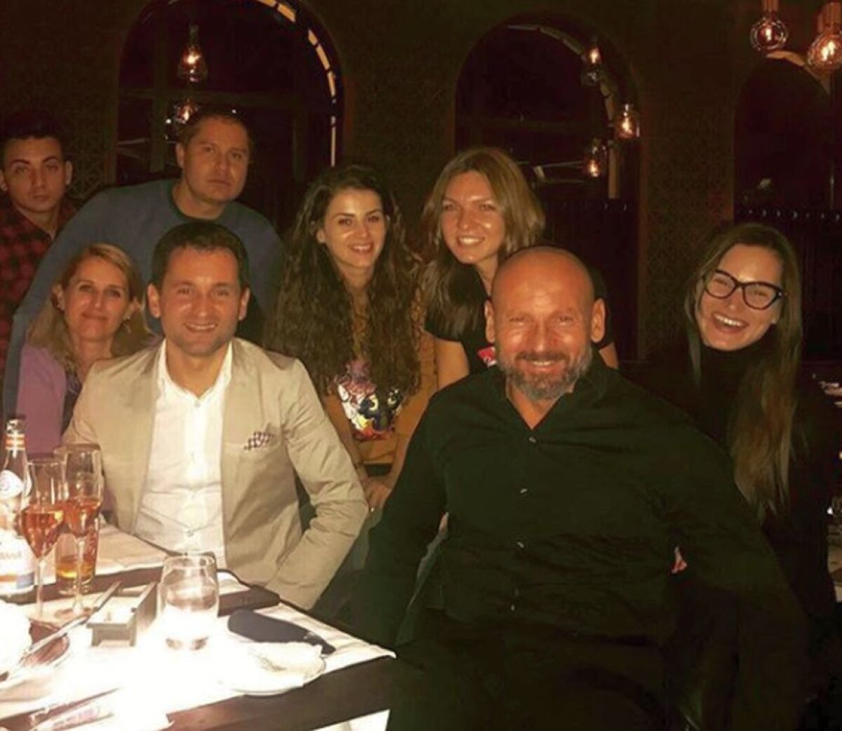 GALERIE FOTO Simona Halep, în tribune la România - Olanda » Cu cine s-a afișat la Arena Națională