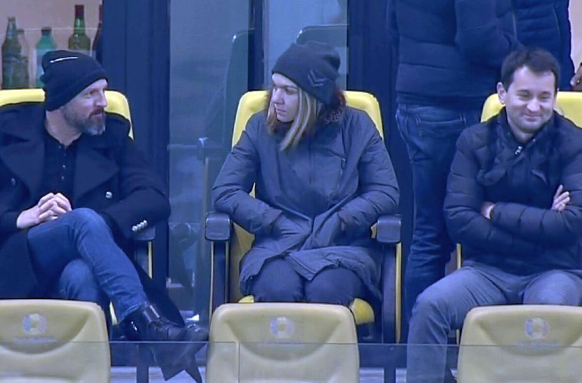 GALERIE FOTO Simona Halep, în tribune la România - Olanda » Cu cine s-a afișat la Arena Națională